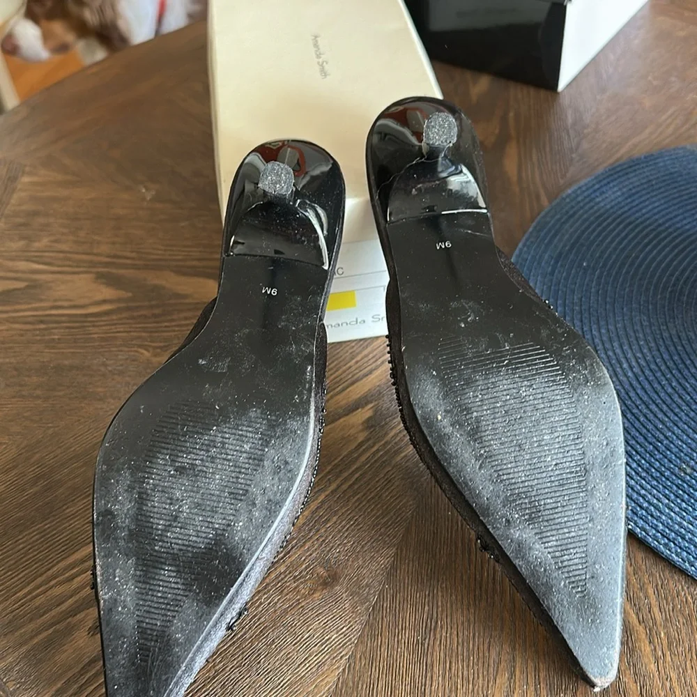 Elegant Black Beaded Women's Shoes - Picture 2 of 4